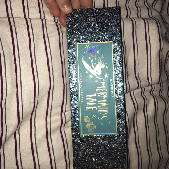 Hot Topic Other - Mermaid’s Tale Eyeshadow Pallet